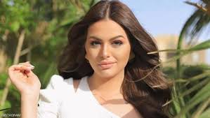 الفنانة هنادي مهنا