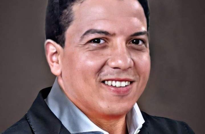 الكاتب الصحفي وائل شفيق