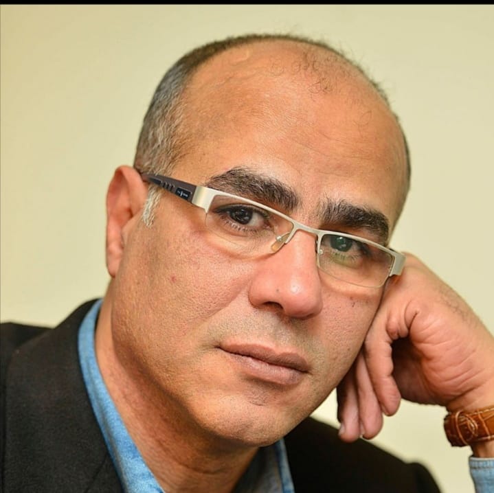 الكاتب والشاعر إبراهيم عبد الفتاح