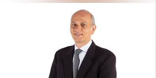 أيمن سامي مدير JLL للاستشارات العقارية