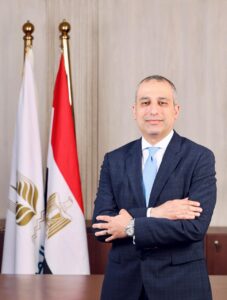 الأستاذ محمد أبو السعود