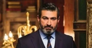 السيناريست أيمن سلامة يشيد بياسر جلال