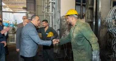 وزير الإنتاج الحربى يتابع سير العملية الإنتاجية بشركة حلوان للصناعات الهندسية