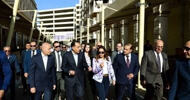الباعة الجائلون بالعتبة لـ رئيس الوزراء بعد تطوير السوق: مكناش نحلم بحاجة زى كدة