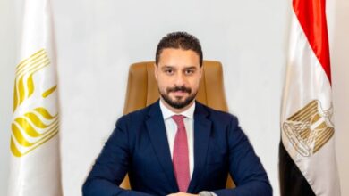 سراج عبد الفتاح رئيس مجموعة تطوير الأعمال والمبيعات بالبنك الزراعي المصري
