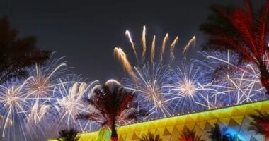 قرن من السحر والدهشة.. صحيفة إسبانية تحتفى باكتشاف مقبرة الفرعون الذهبى