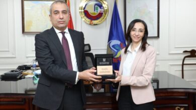 رئيس البنك الزراعي المصري يستعرض مع محافظ البحيرة برامج تمويل صغار المزارعين لتحقيق التنمية الزراعية والريفية