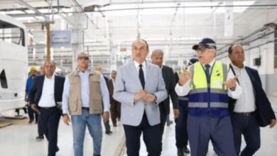 وزير قطاع الأعمال يتفقد مصانع النصر للسيارات ويؤكد إعادة إحياء علامة “نصر” بمعايير عالمية
