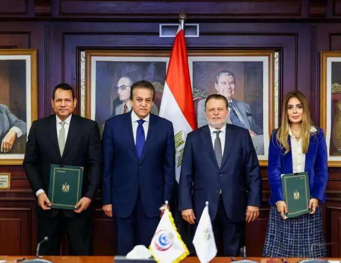 محافظ البنك المركزي ونائب رئيس مجلس الوزراء يشهدان توقيع تجديد بروتوكول التعاون مع صندوق مواجهة الطوارئ الطبية