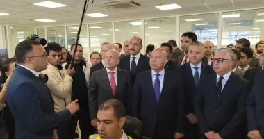 نائب رئيس الوزراء يشهد التشغيل التجريبى لمحطة هاتشيسون بميناء العين السخنة