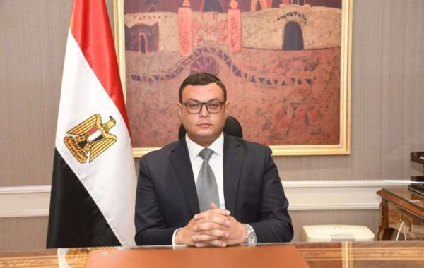 وزير الإسكان