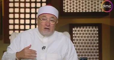 خالد الجندى يوضح أحكام سجود السهو ودلالات النسيان فى الكهف